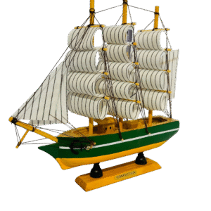 Adorno: Barco Velero De Madera 23cm, Color Verde oscuro
