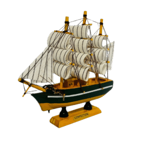 Adorno: Barco Velero De Madera 15cm, Color Verde oscuro
