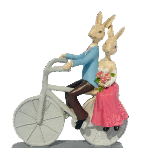 Figura Decorativa Pareja De Conejos En Bicicleta 20cm
