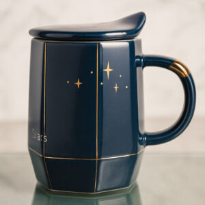 Taza Diseño Galaxia Con Tapa Y Cuchara Dorada, Color Azul